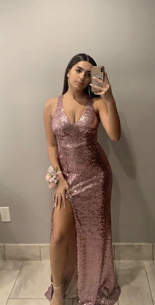 Size 4 Prom Plunge Rose Gold Mermaid Dress on Queenly