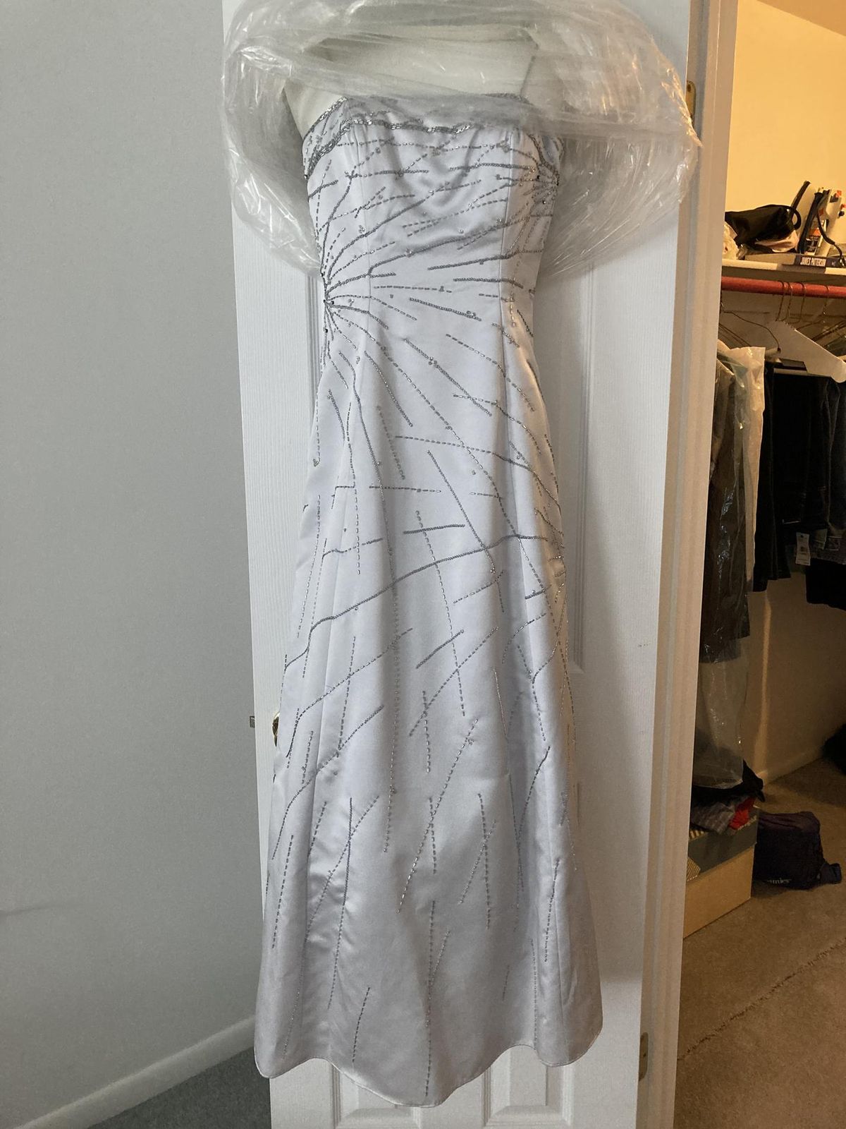Size 8 Prom Strapless Satin Silver Ball Gown on Queenly