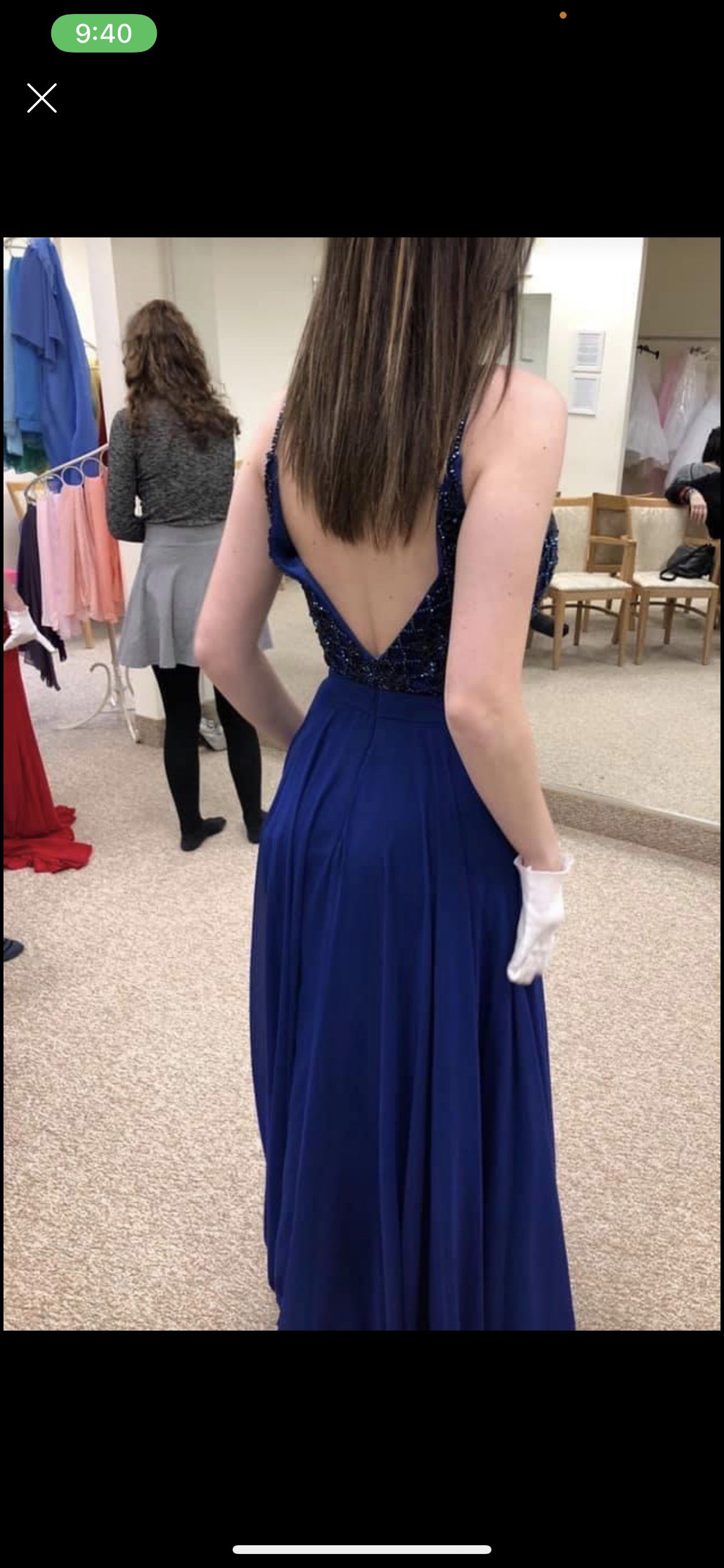 Size 6 Prom Plunge Navy Blue A-line Dress on Queenly