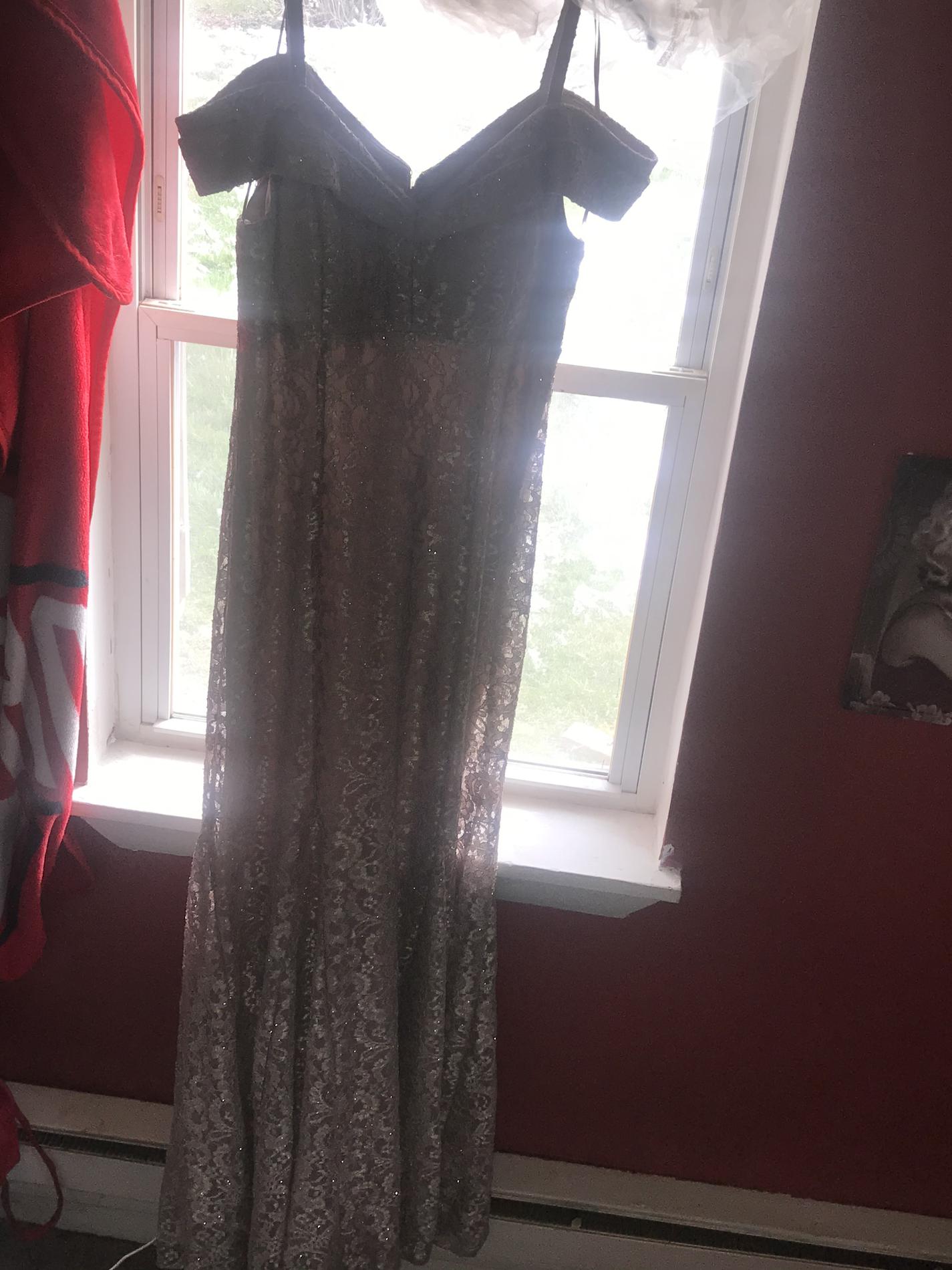 Size 10 Prom Off The Shoulder Lace Gold Floor Length Maxi on Queenly