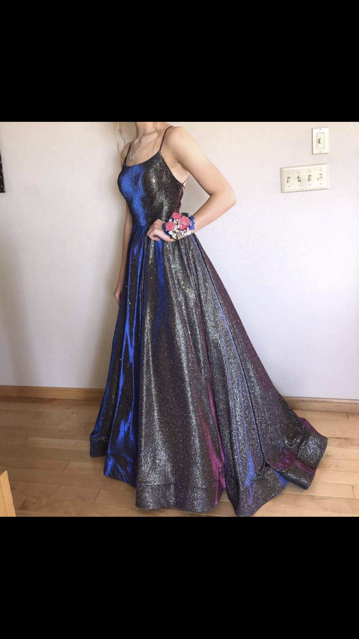 Size 2 Prom Multicolor Ball Gown on Queenly