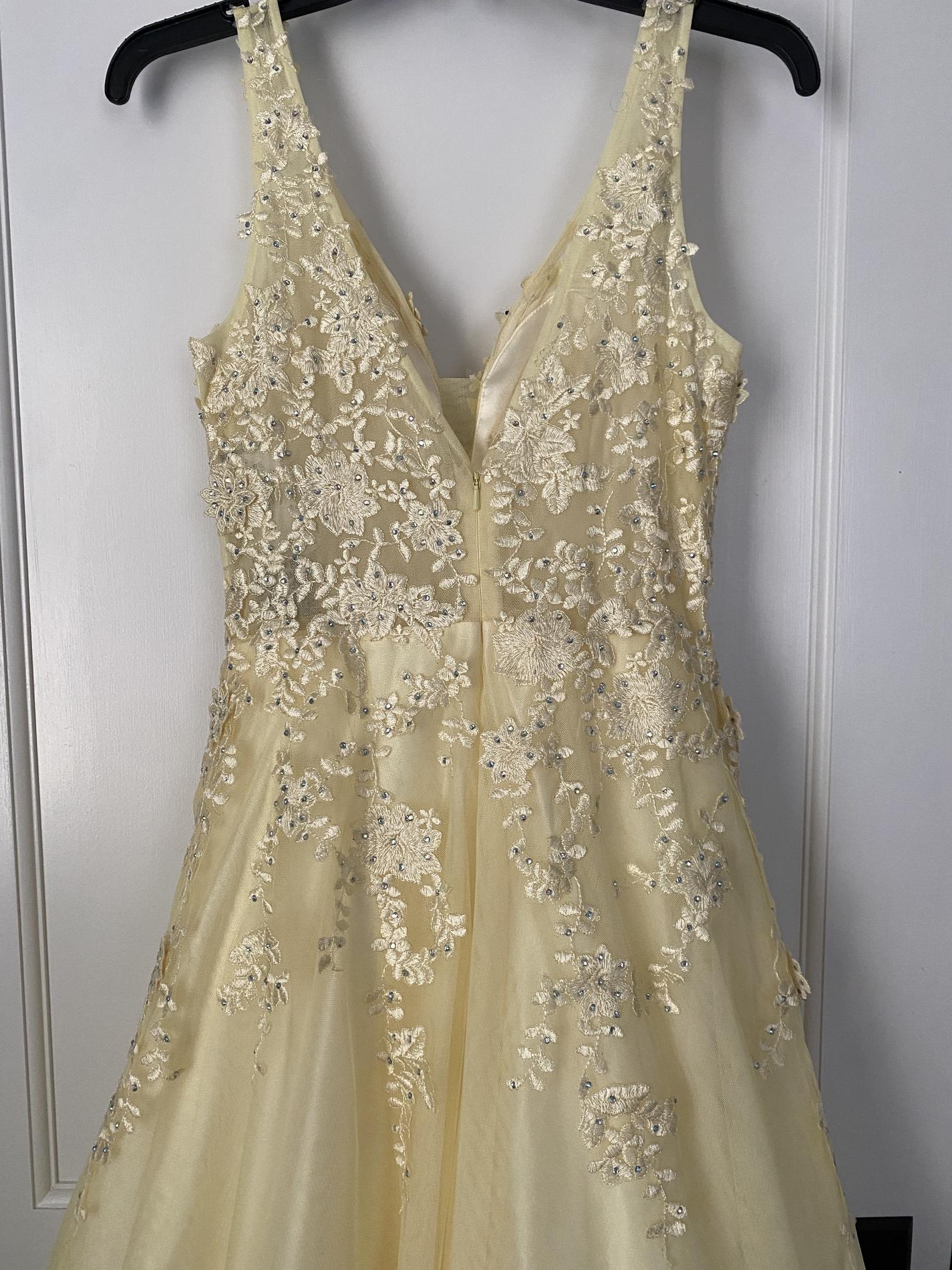 Xscape Size 2 Prom Lace Yellow Ball Gown on Queenly