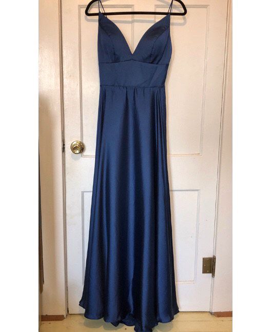Size 6 Prom Satin Navy Blue A-line Dress on Queenly