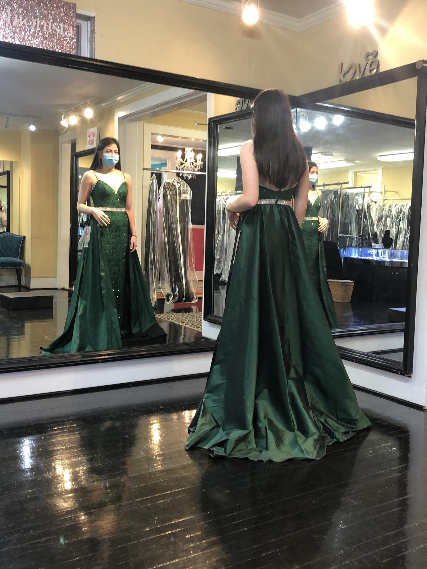 Johnathan Kayne Size 4 Prom Green Dress With Train on Queenly