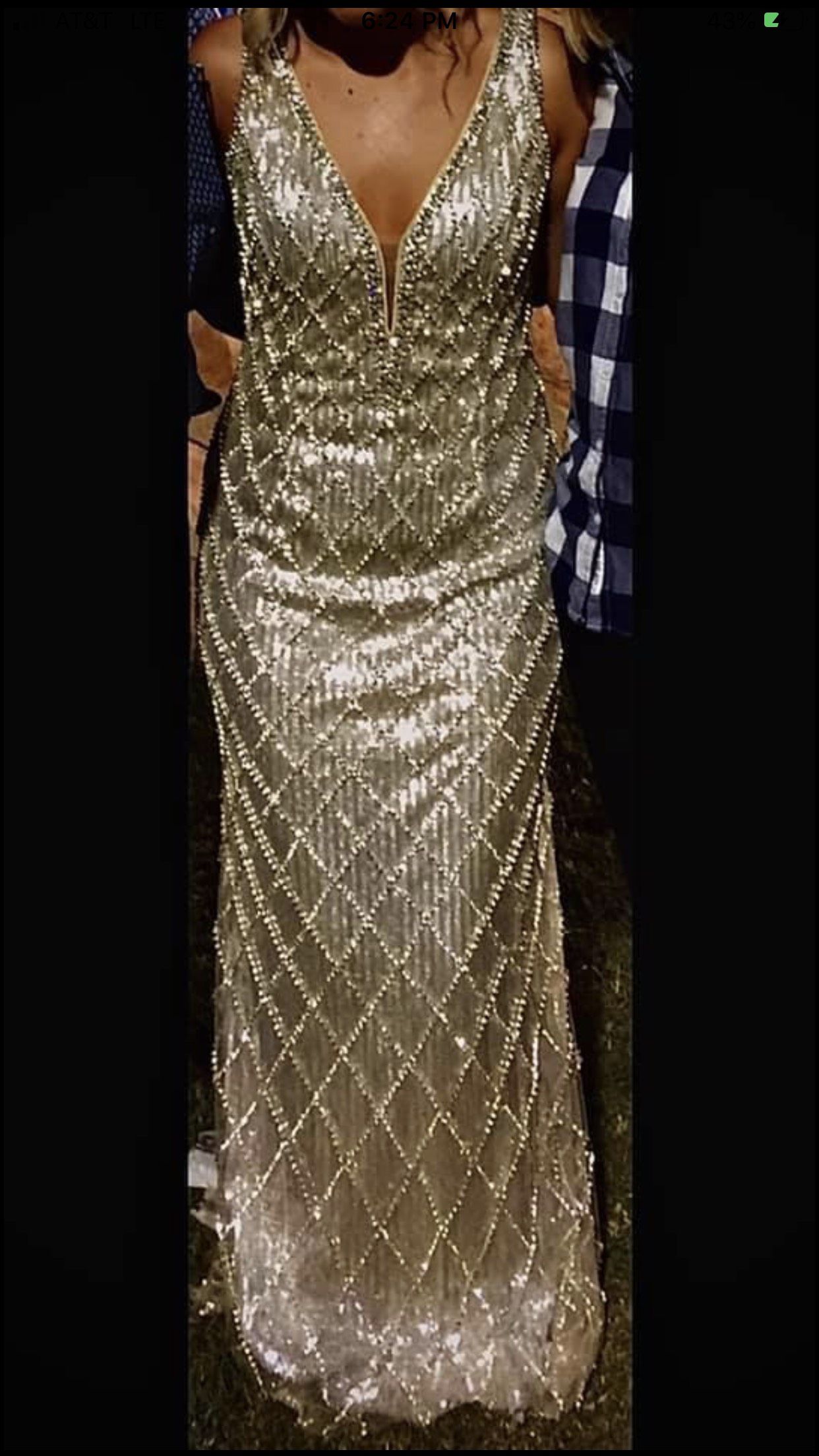 Mac Duggal Size 6 Prom Plunge Sequined Gold Floor Length Maxi on Queenly