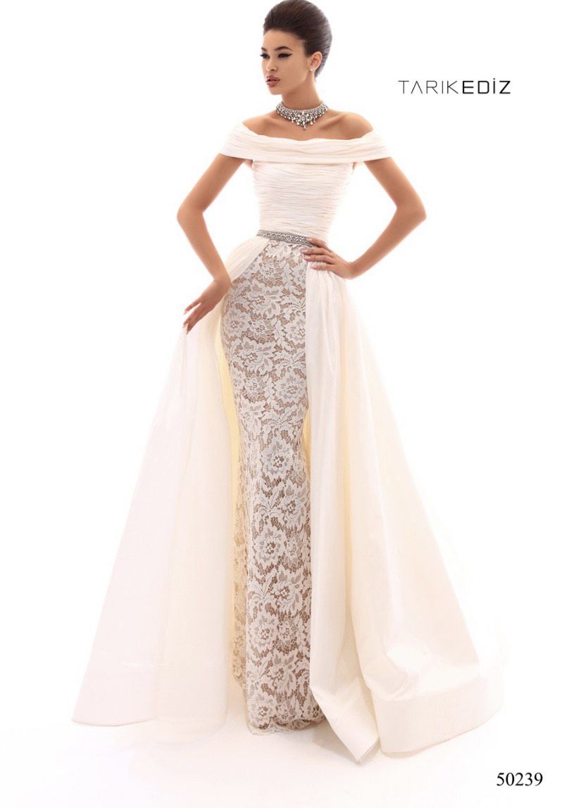 Tarik Ediz Size 8 Wedding Lace White Dress With Train on Queenly