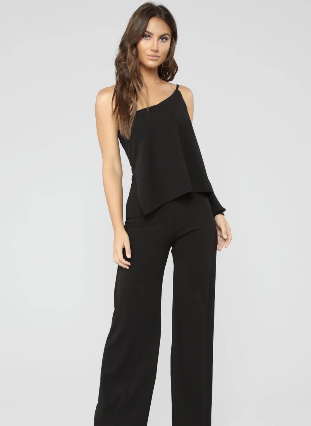 Size 2 Long Sleeve Black Formal Jumpsuit on Queenly