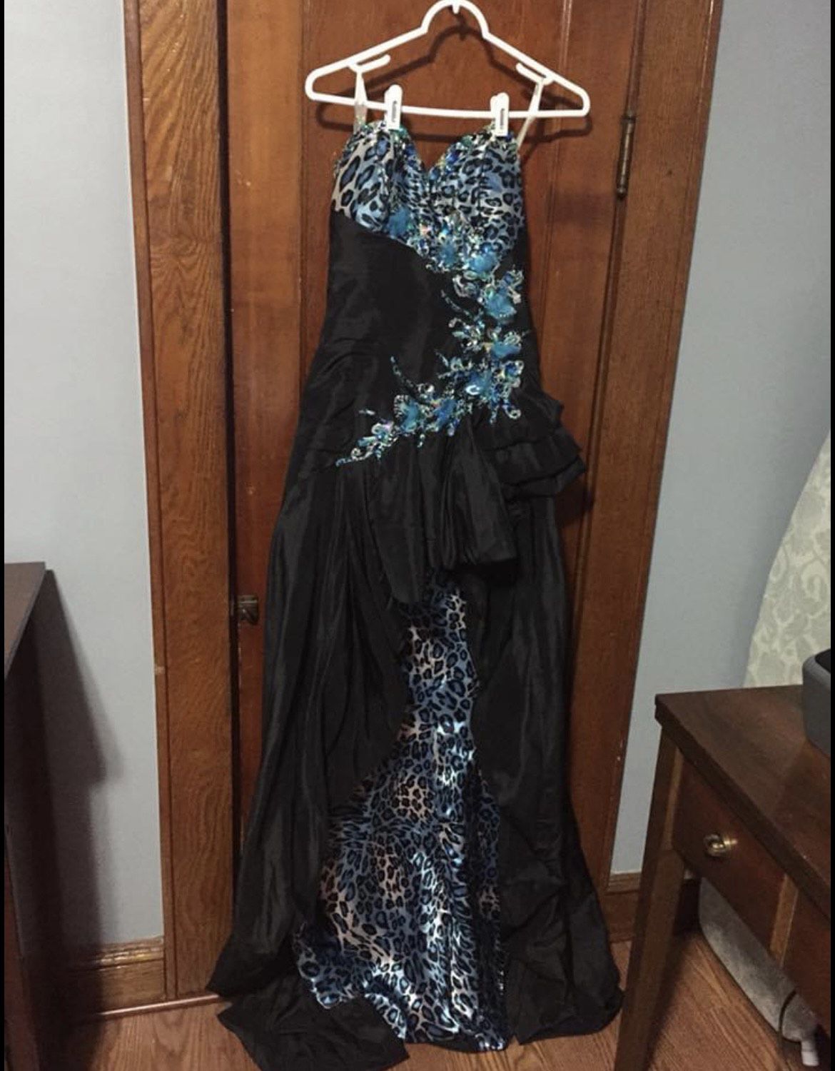 Size 10 Prom Strapless Black Mermaid Dress on Queenly