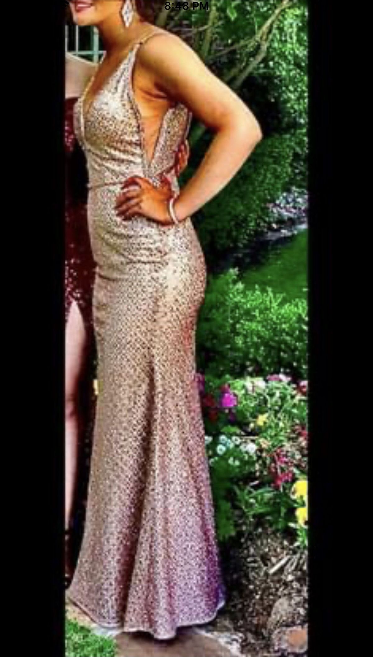 Abby Paris Size 4 Prom Plunge Gold Floor Length Maxi on Queenly