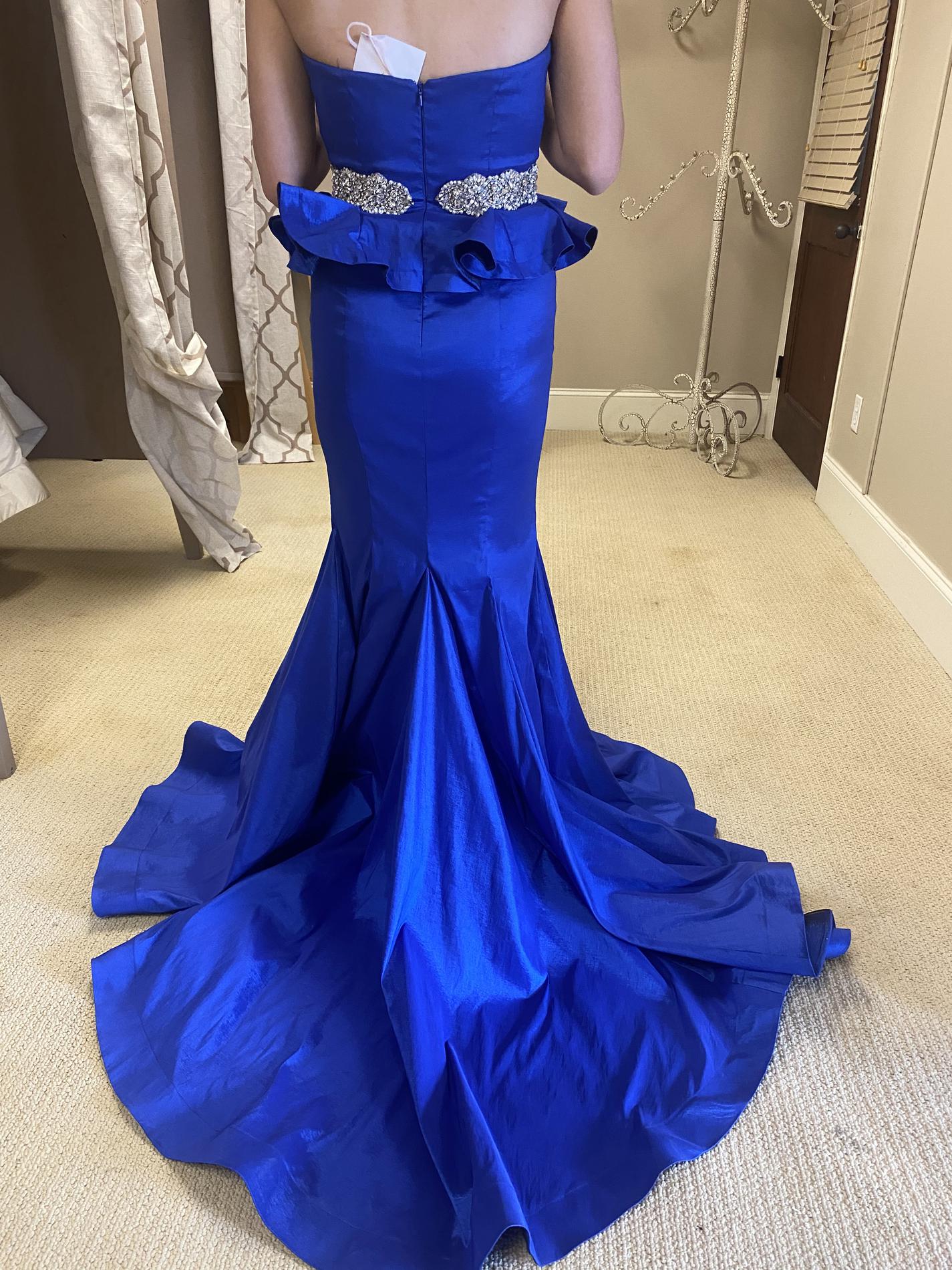 Mac Duggal Size 4 Royal Blue Mermaid Dress on Queenly