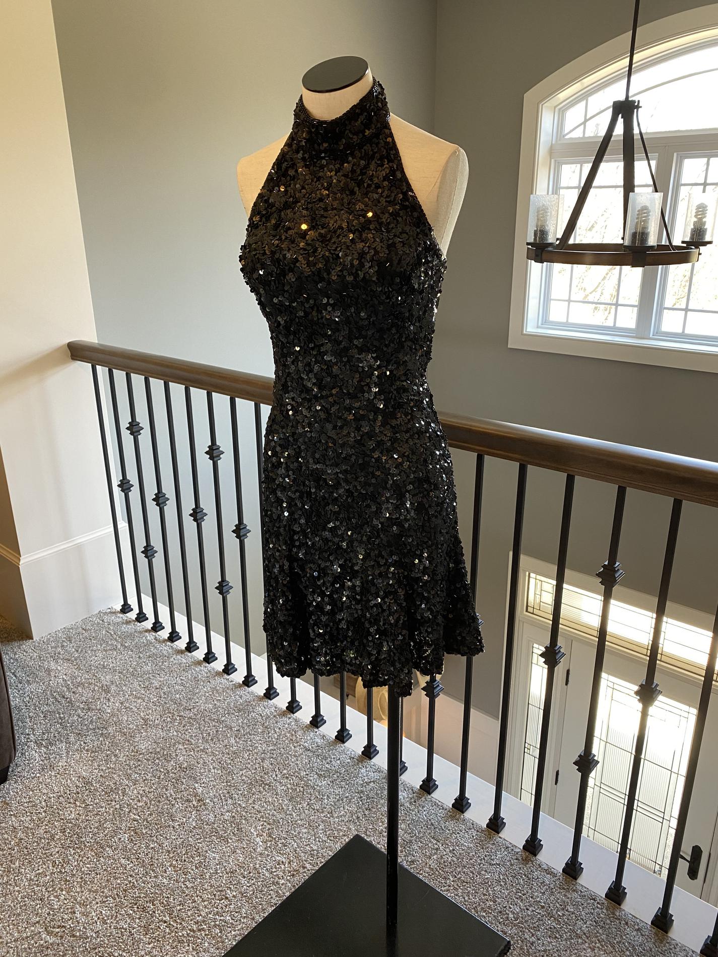 Sherri Hill Size 2 Homecoming Halter Sequined Black Cocktail Dress on Queenly