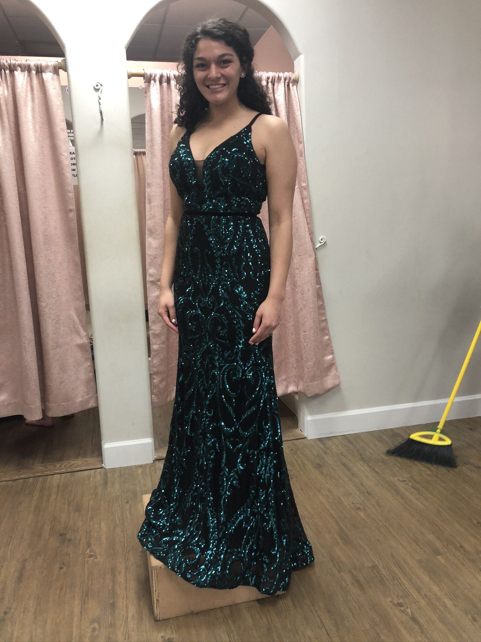 Size 8 Prom Plunge Green Floor Length Maxi on Queenly