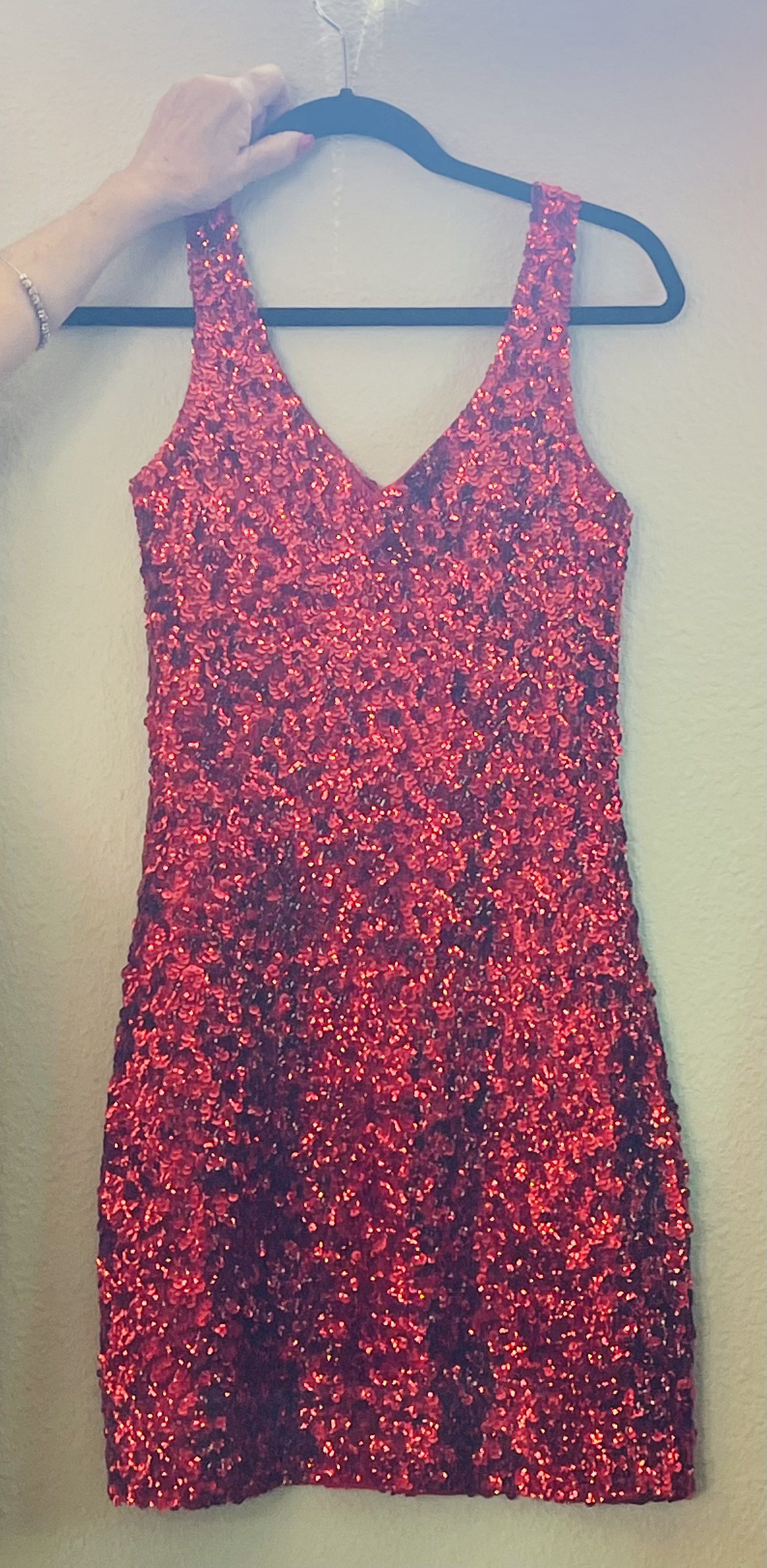 Size 6 Nightclub Red Cocktail Dress on Queenly