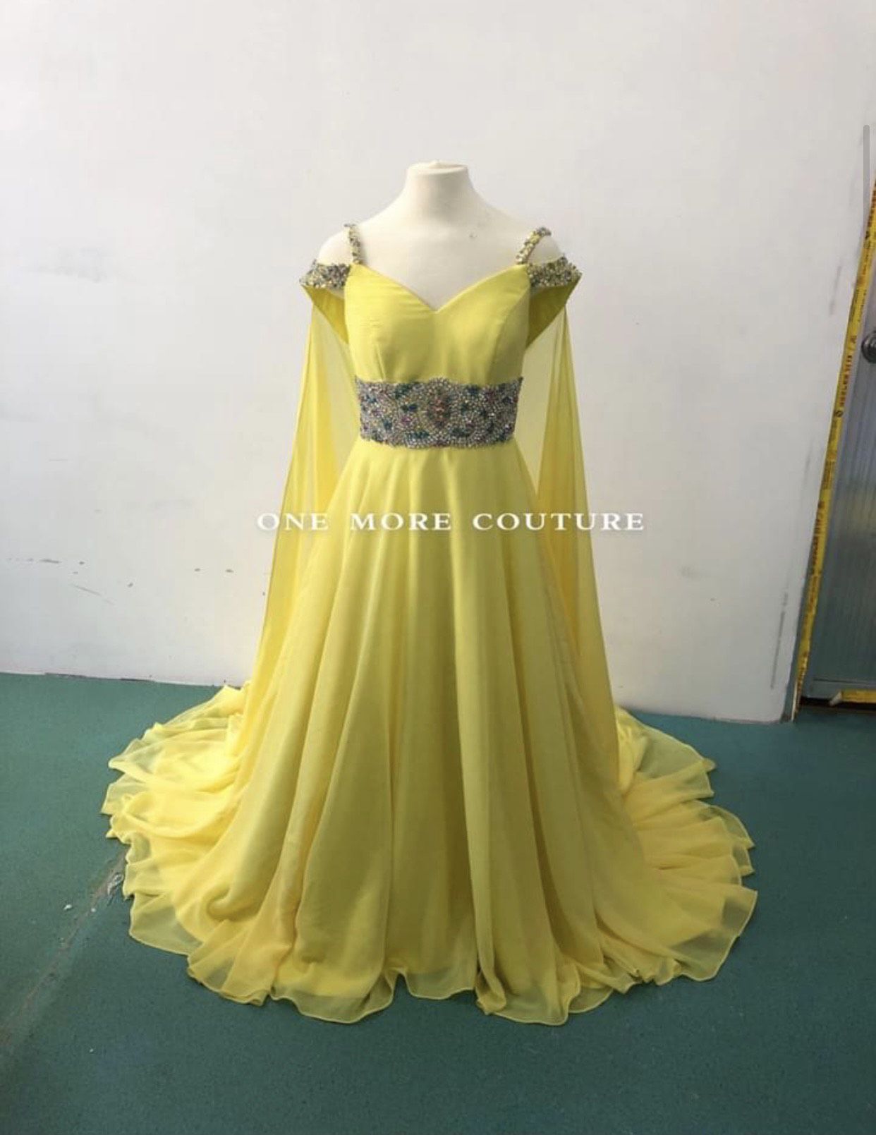 Size 6 Yellow Dress With Train on Queenly