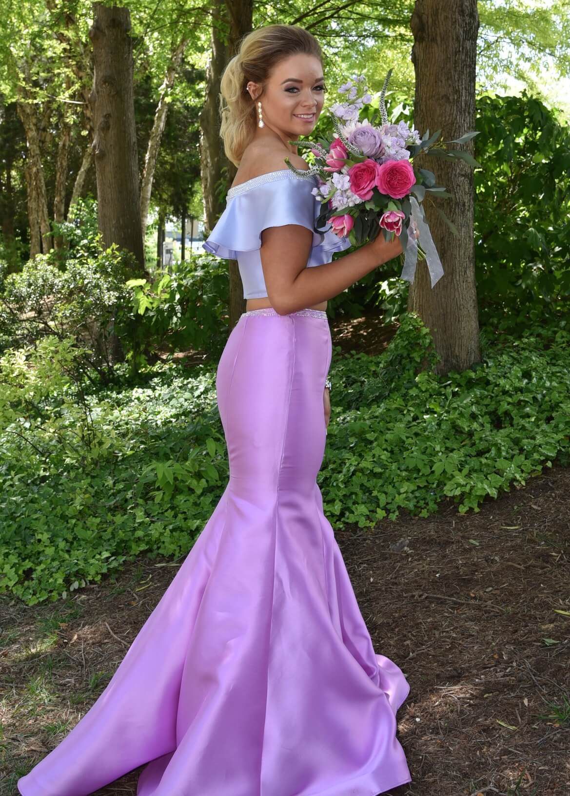 Ellie Wilde Size 8 Off The Shoulder Light Purple Mermaid Dress on Queenly