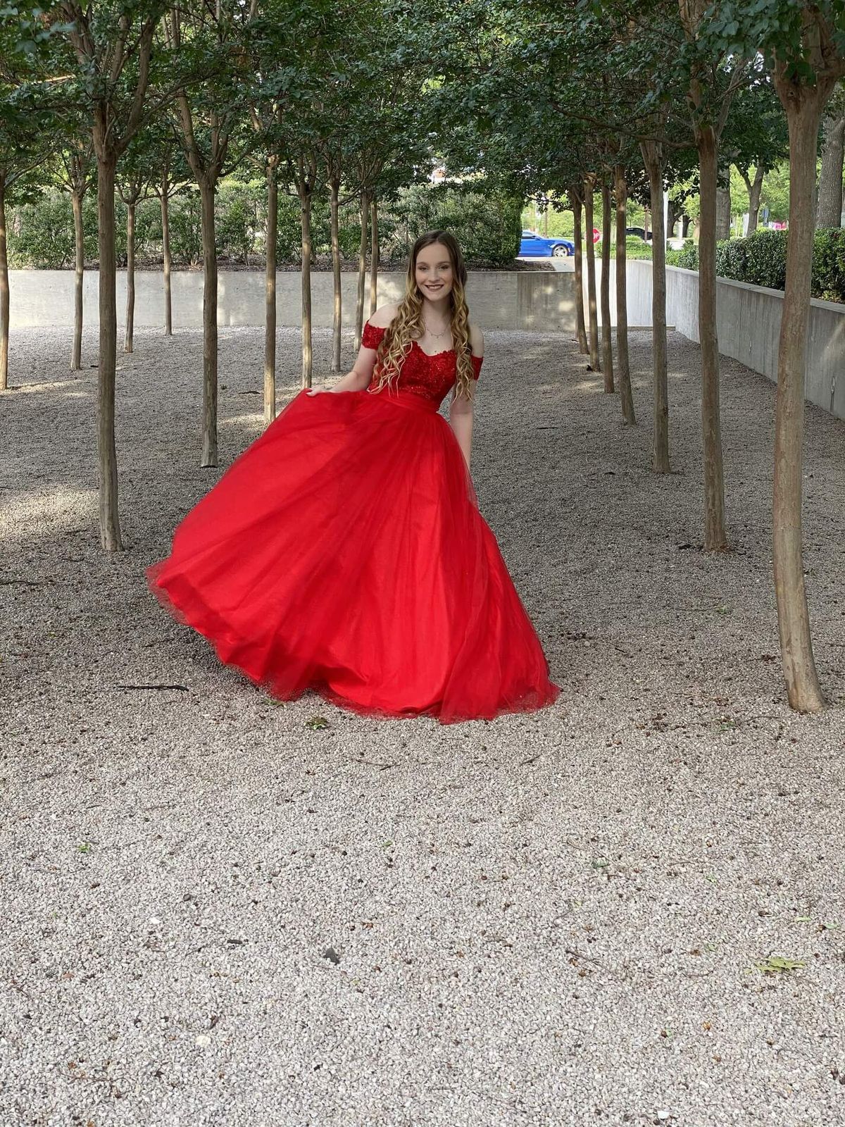 Size 4 Prom Off The Shoulder Lace Red Ball Gown on Queenly
