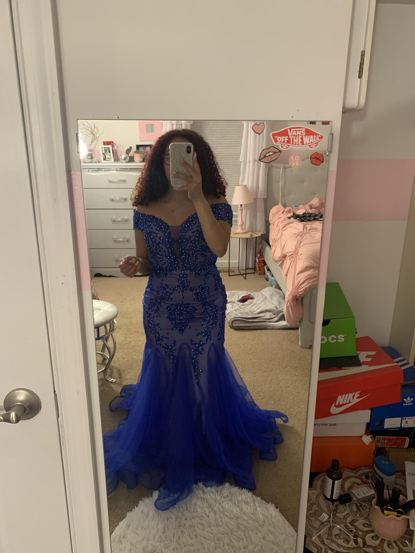 Size 4 Prom Off The Shoulder Royal Blue Mermaid Dress on Queenly
