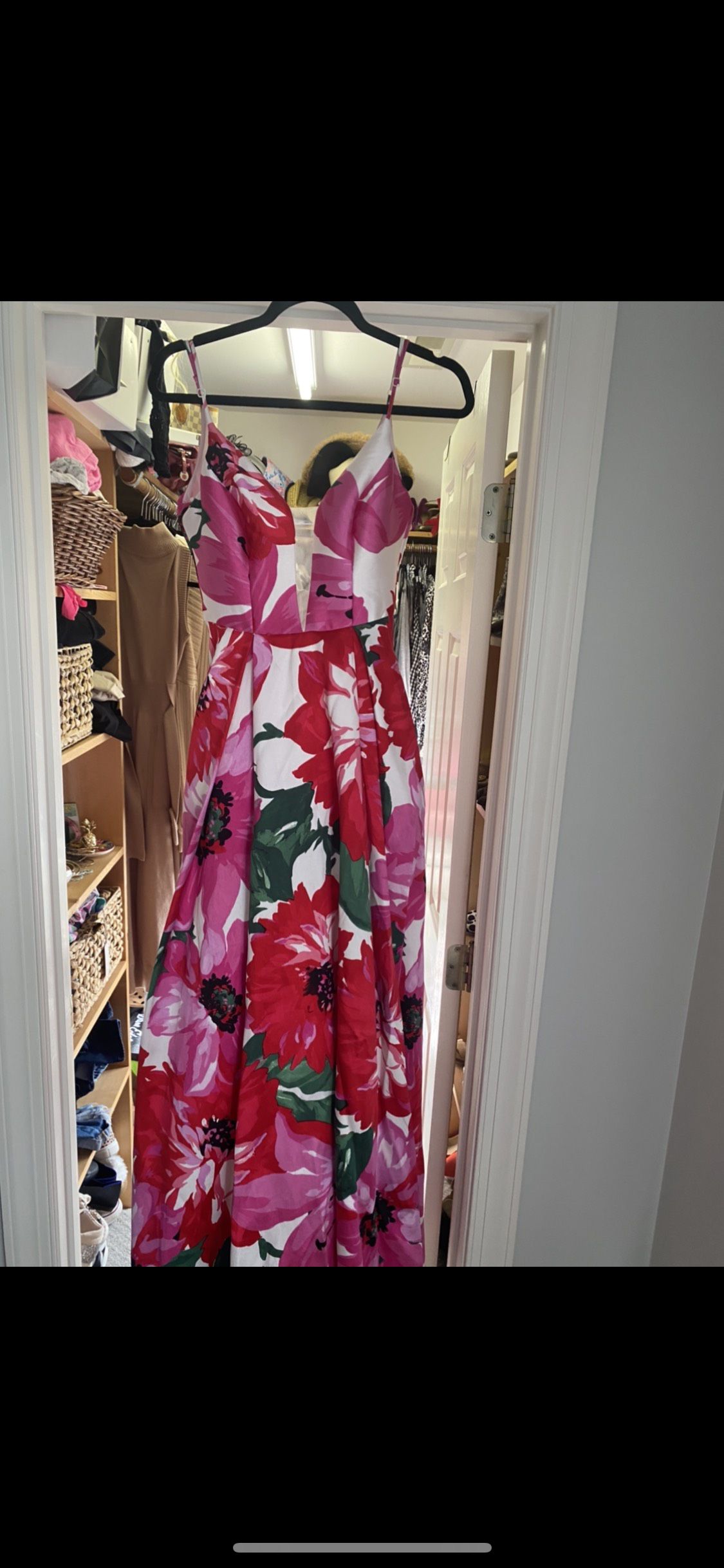 Size 2 Prom Floral Multicolor Ball Gown on Queenly