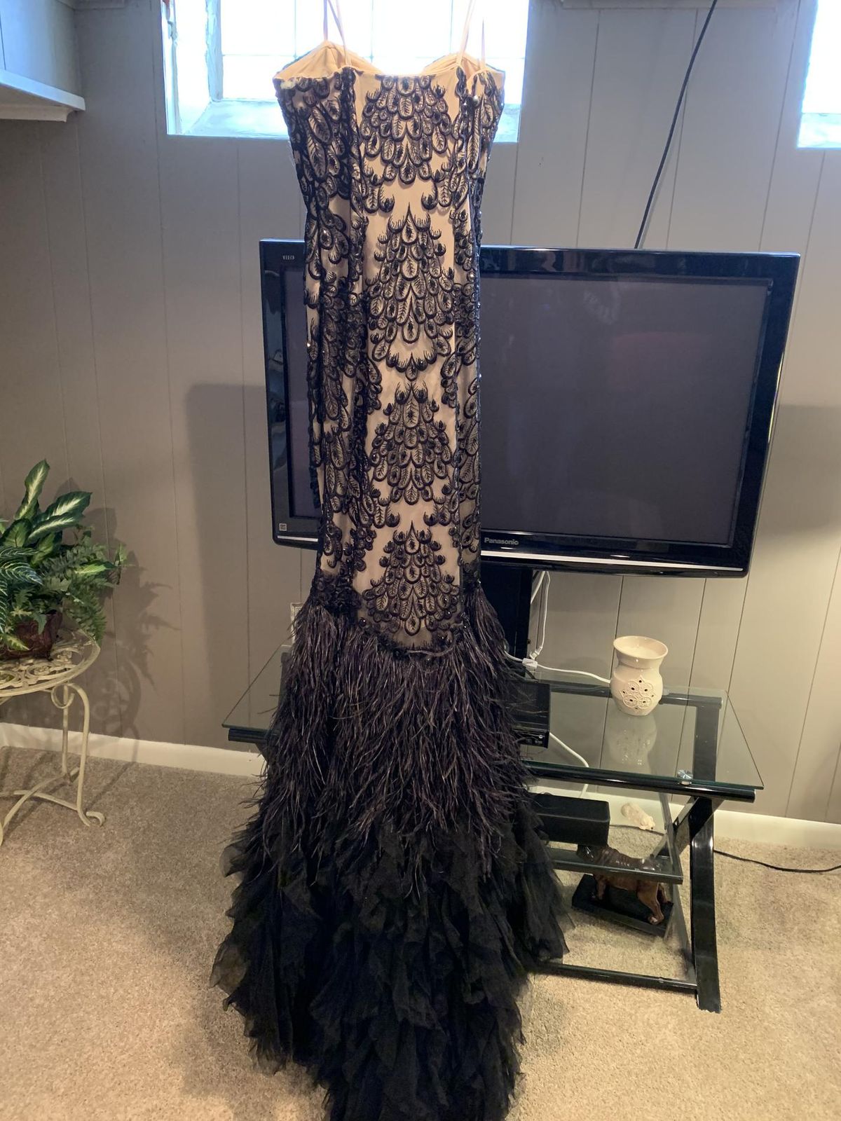 Colors Size 2 Black Mermaid Dress on Queenly