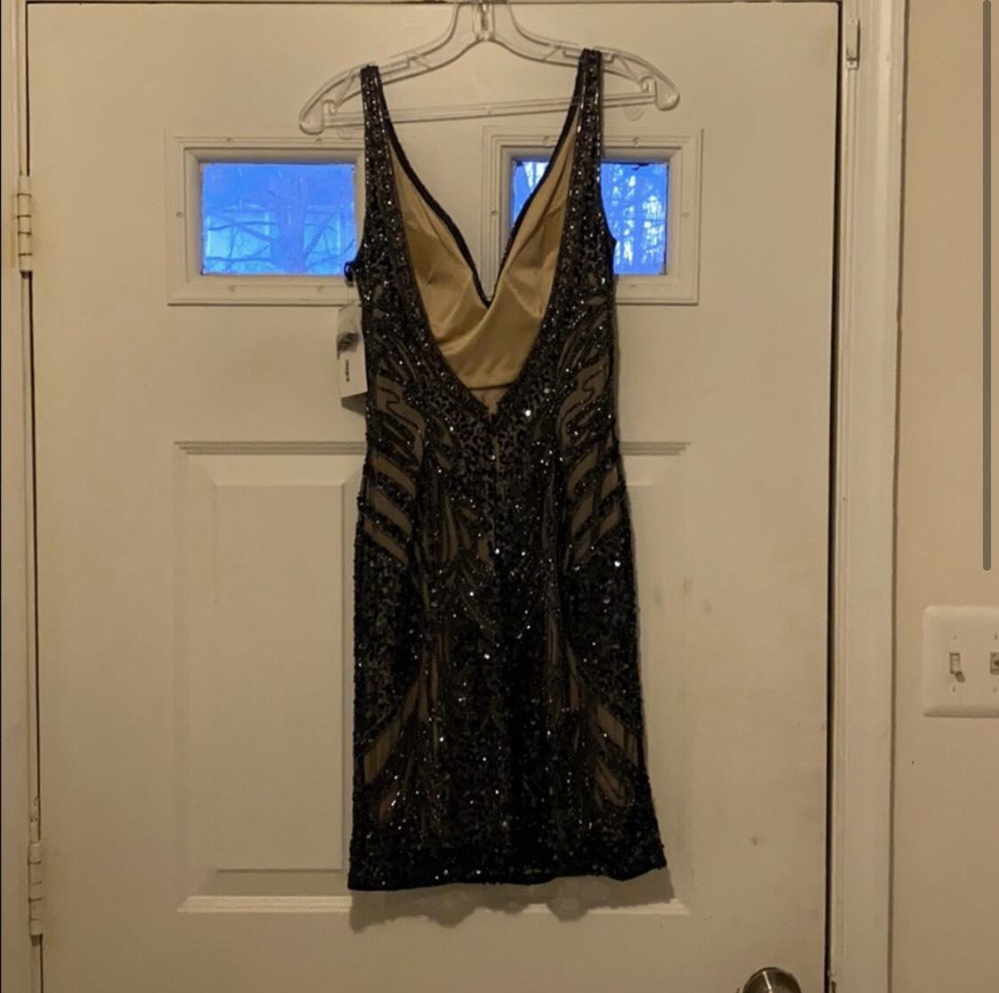 Size 4 Homecoming Navy Blue Cocktail Dress on Queenly