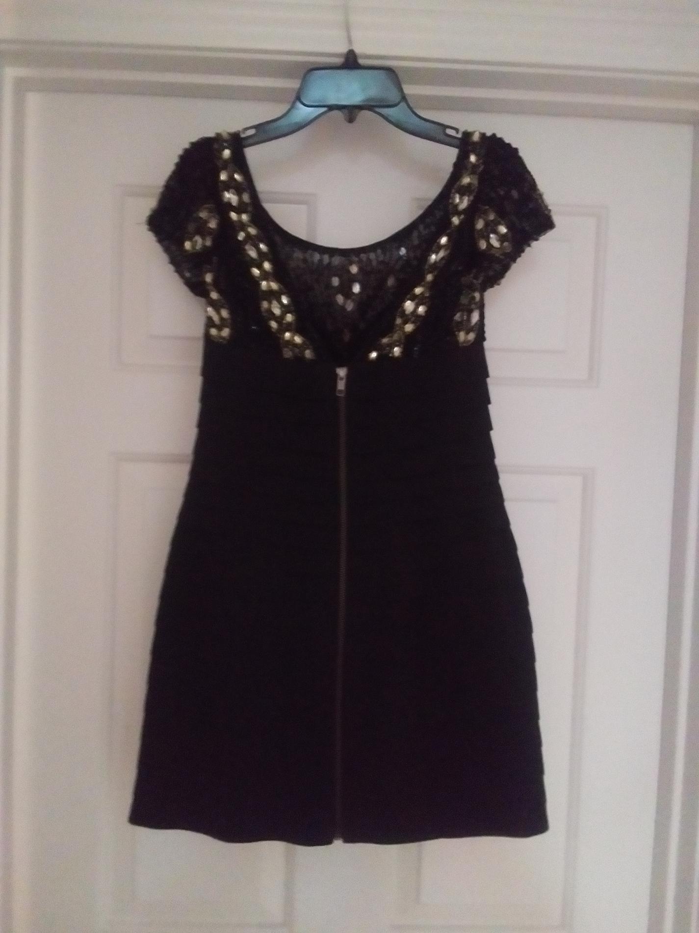 Sherri Hill Size 6 Homecoming Cap Sleeve Black Cocktail Dress on Queenly