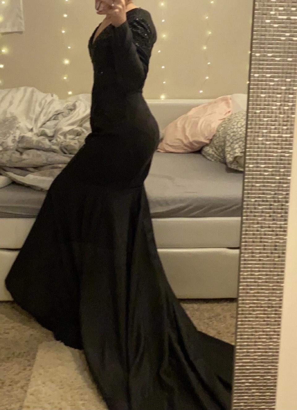 Size 8 Black Mermaid Dress on Queenly