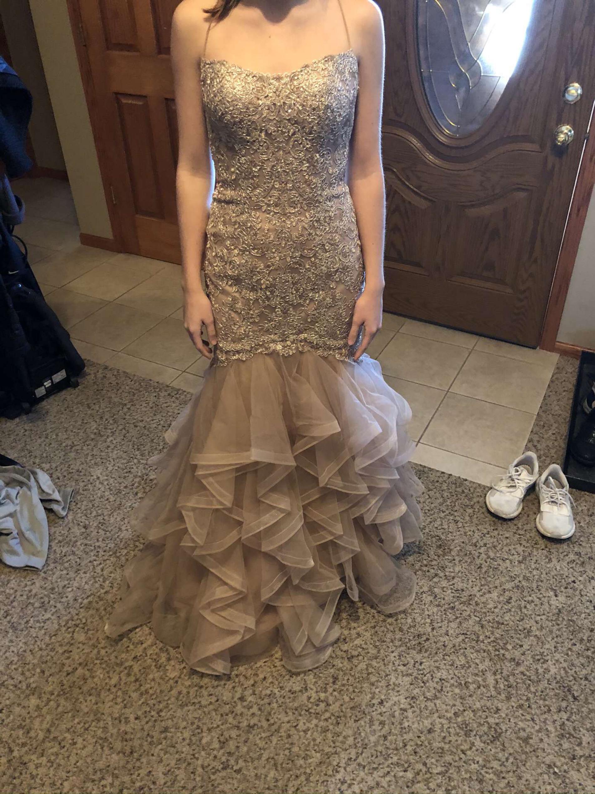 Sherri Hill Size 2 Prom Lace Gold Mermaid Dress on Queenly