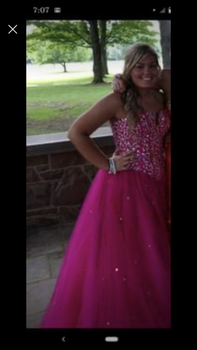 Size 14 Prom Pink Dress With Train on Queenly