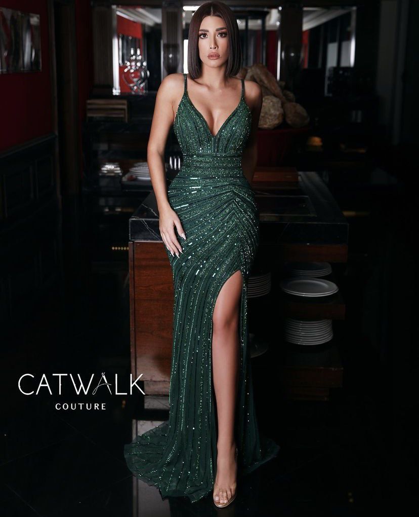 CatWalk Couture Size 6 Emerald Green Mermaid Dress on Queenly