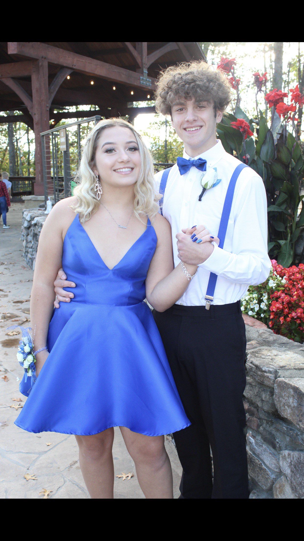 Size 4 Homecoming Royal Blue Ball Gown on Queenly
