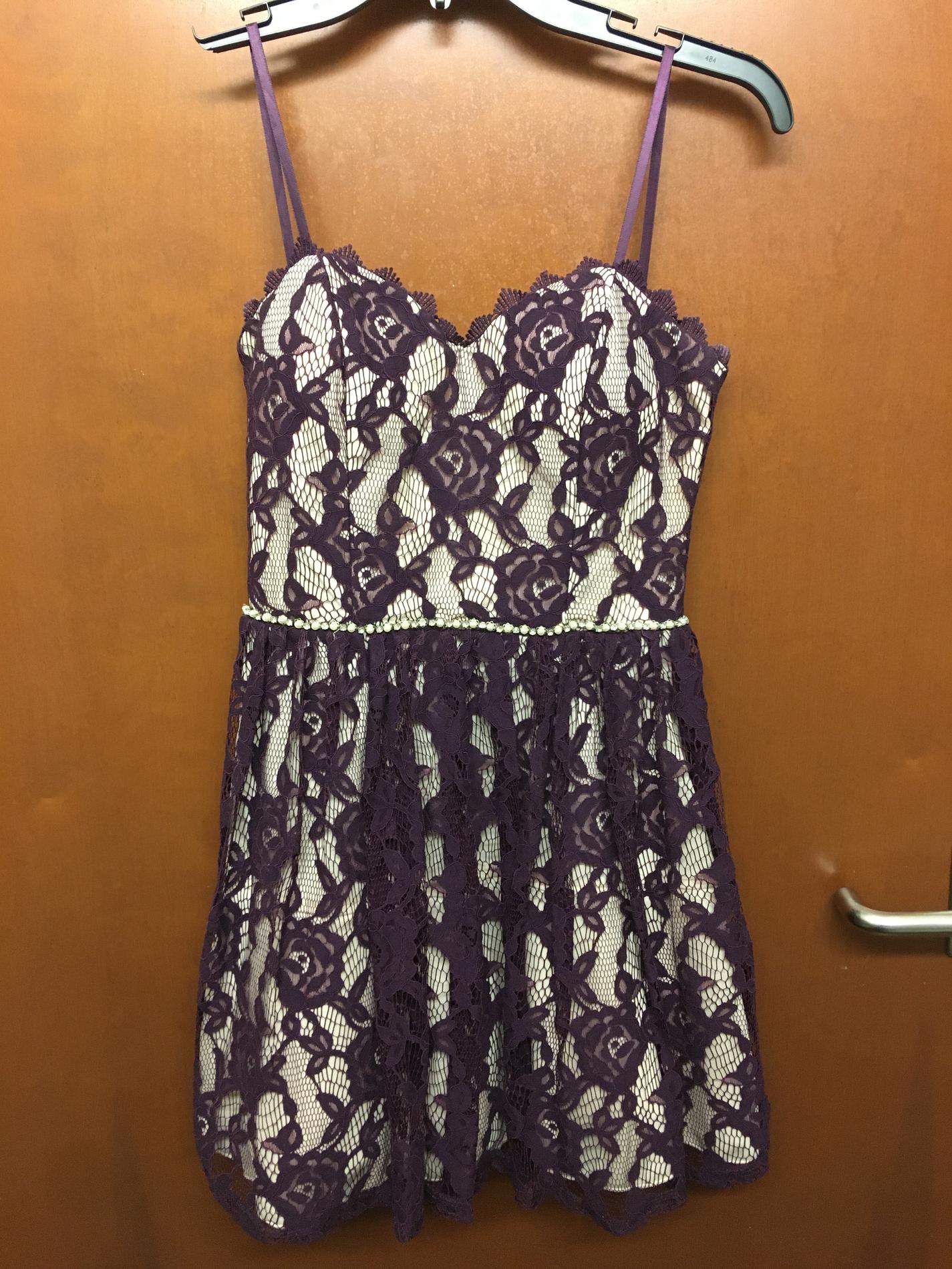 Size 2 Prom Purple A-line Dress on Queenly