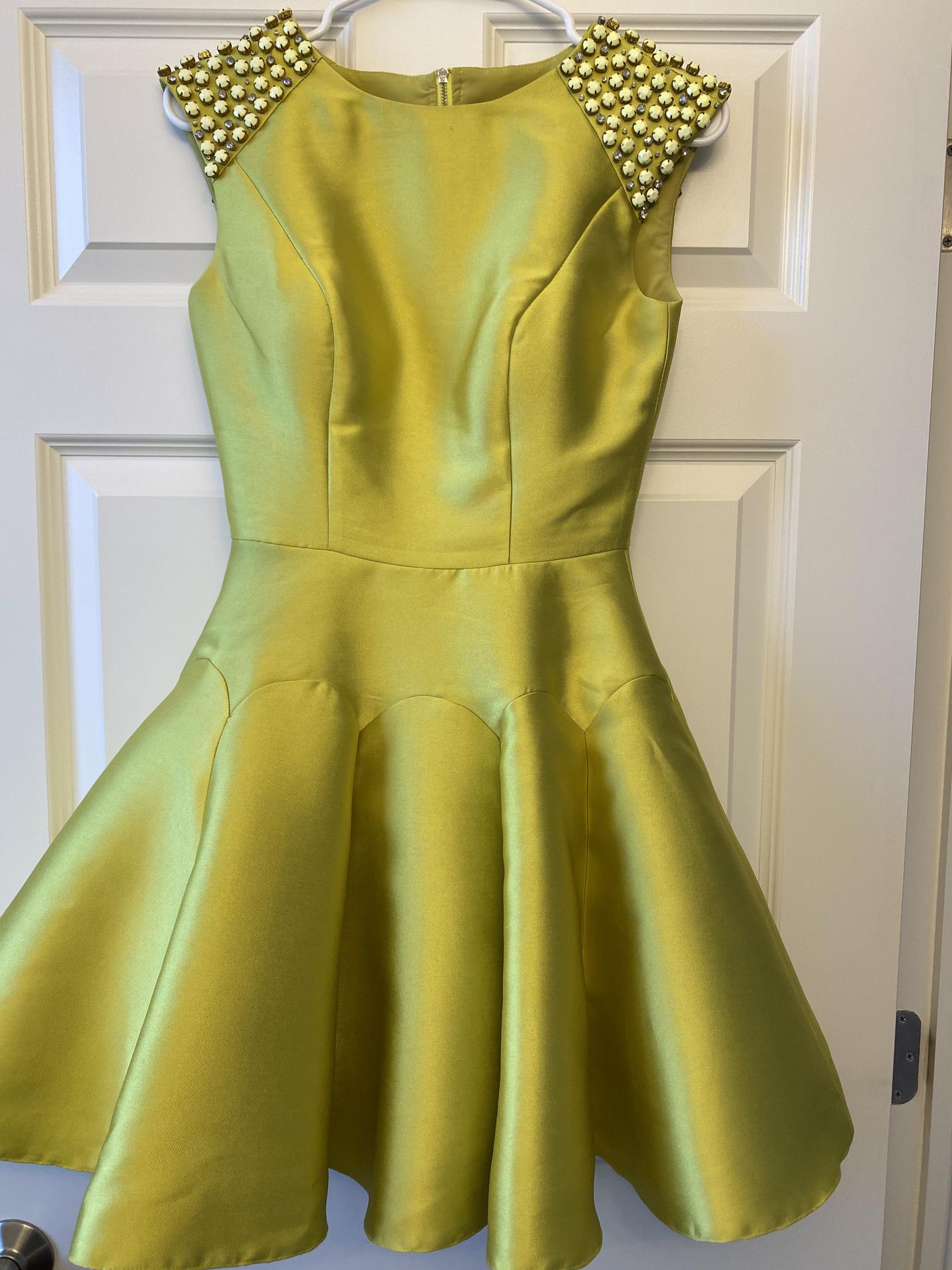Mac Duggal Size 0 Satin Yellow A-line Dress on Queenly