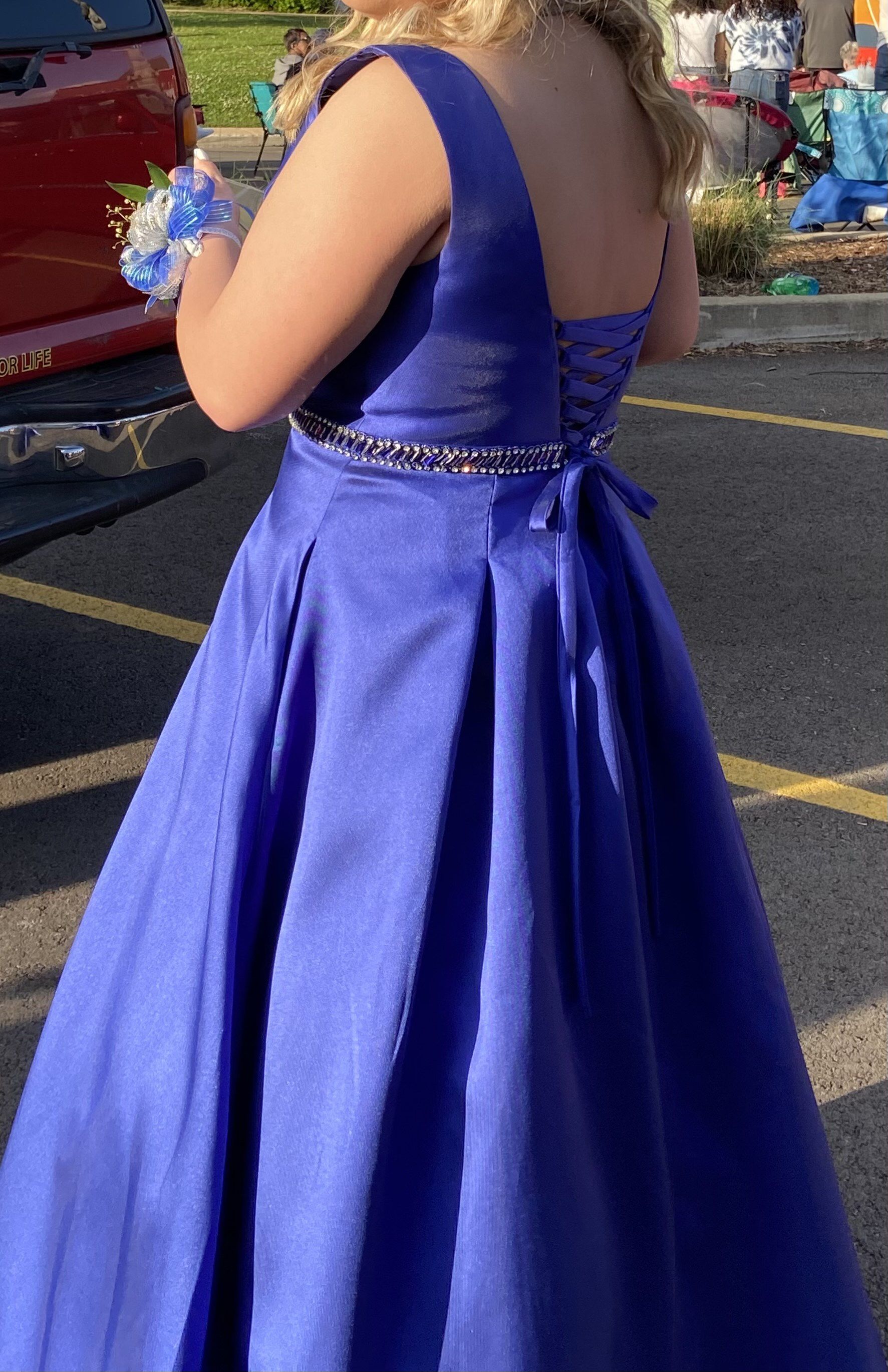 Size 12 Prom Lace Royal Blue Ball Gown on Queenly