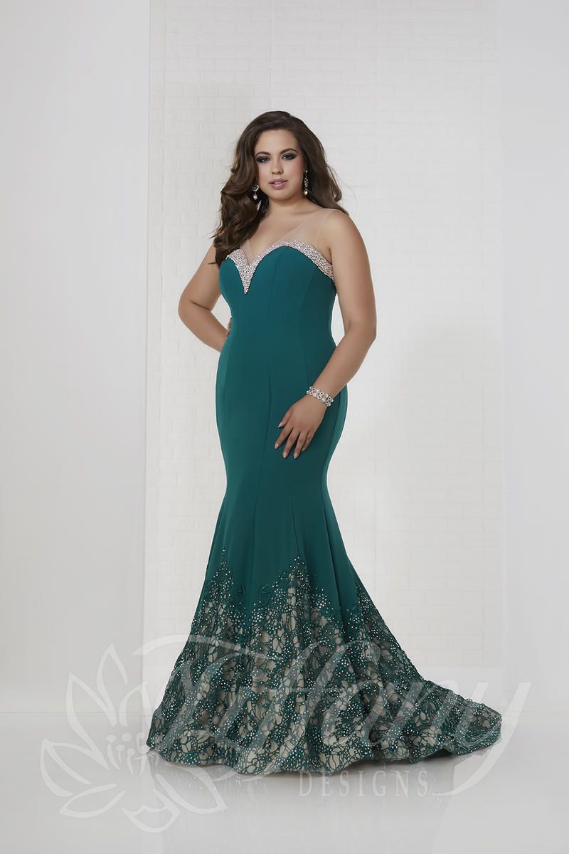 Style 16318 Tiffany Designs Plus Size 16 Prom Strapless Sequined Green Mermaid Dress on Queenly