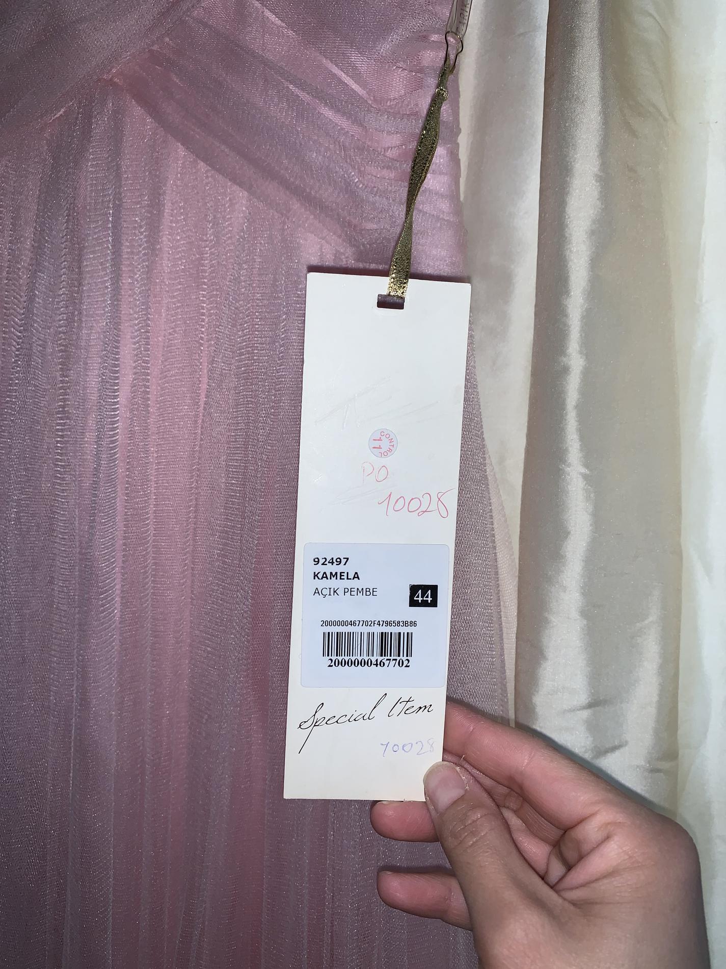 Tarik Ediz Size 8 Cap Sleeve Pink A-line Dress on Queenly