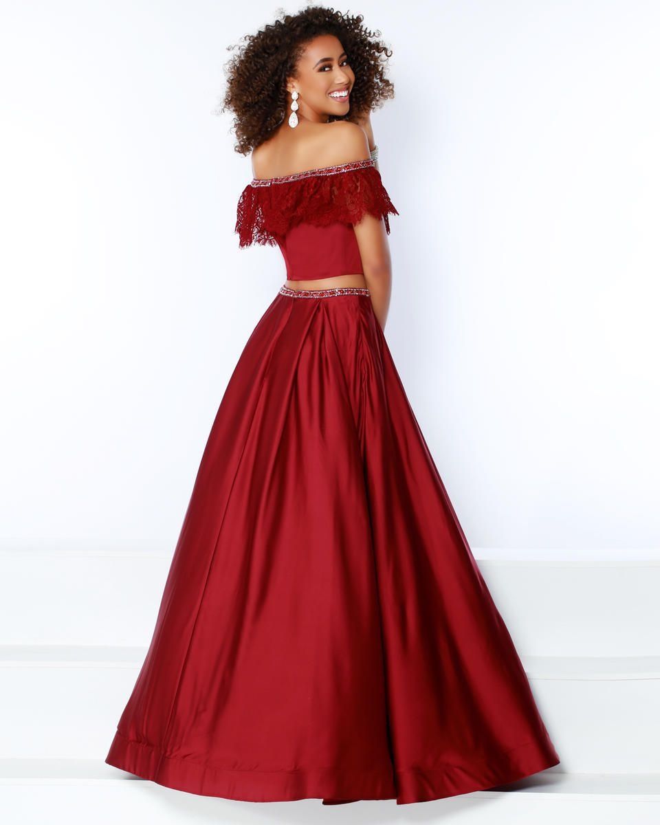 Style 91455 2Cute Prom Size 12 Prom Off The Shoulder Satin Burgundy Red A-line Dress on Queenly
