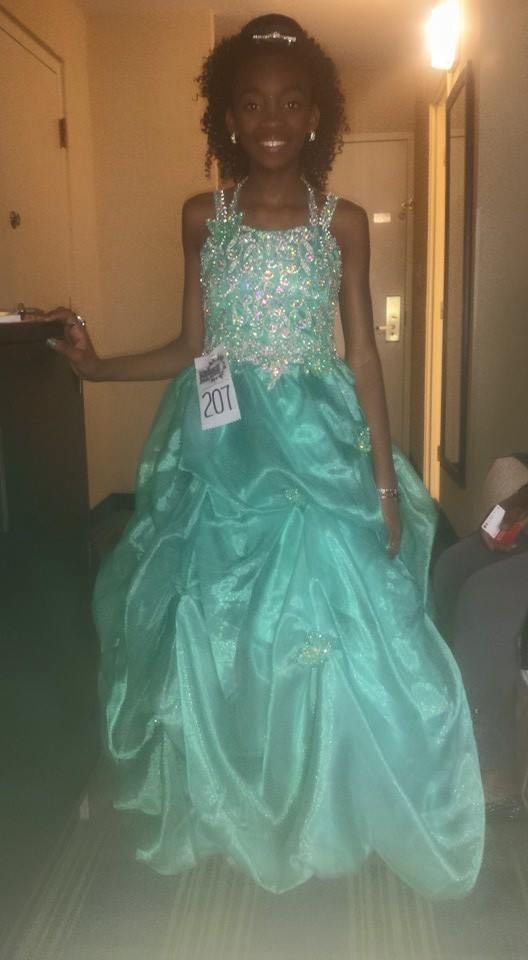 Tiffany Designs Size 8 Green Ball Gown on Queenly