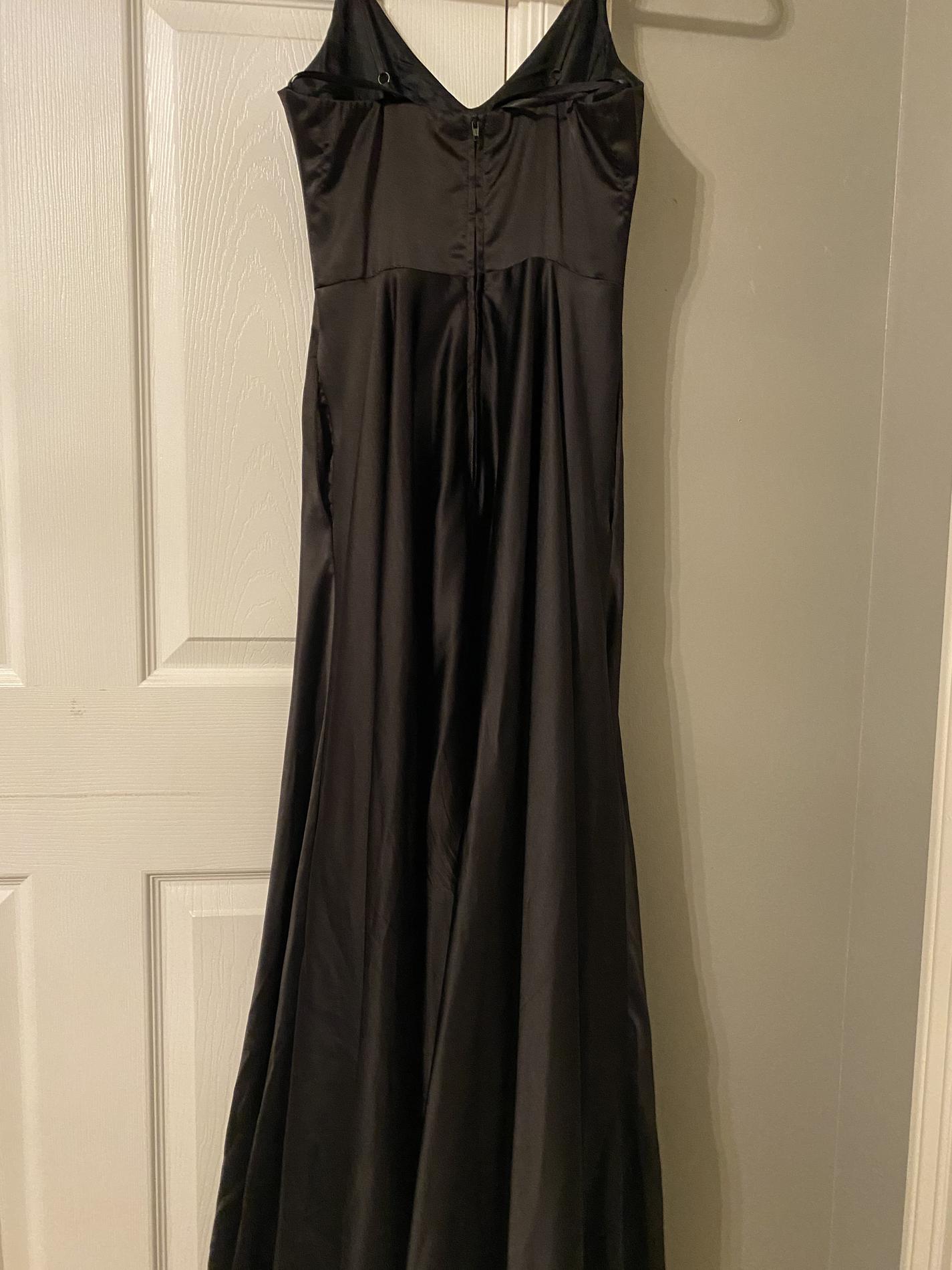 Black Size 0 Straight Dress on Queenly
