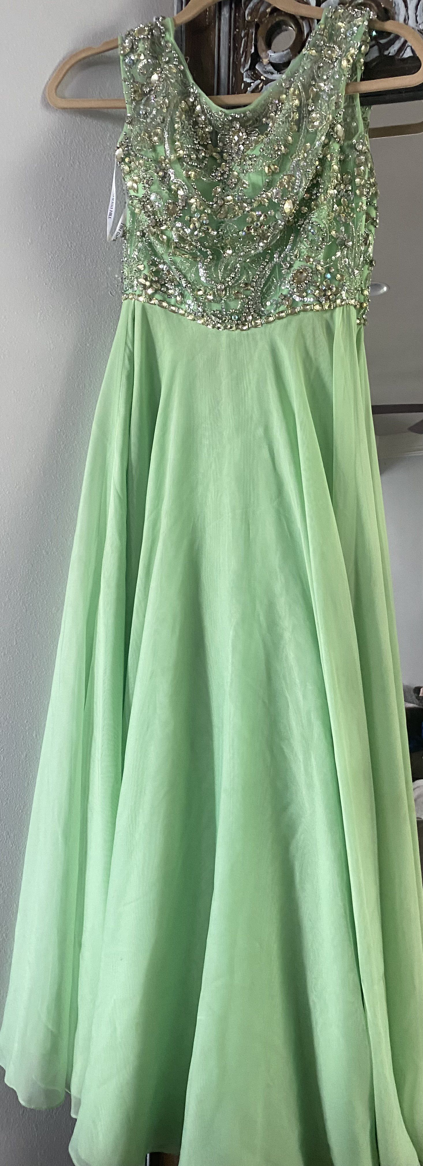 Sherri Hill Green Size 2 A-line Dress on Queenly