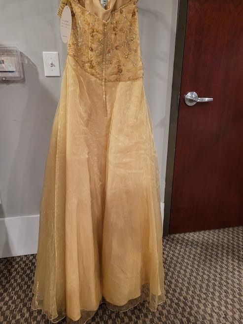 Style 7046 Mac Duggal Size 8 Prom Strapless Gold A-line Dress on Queenly