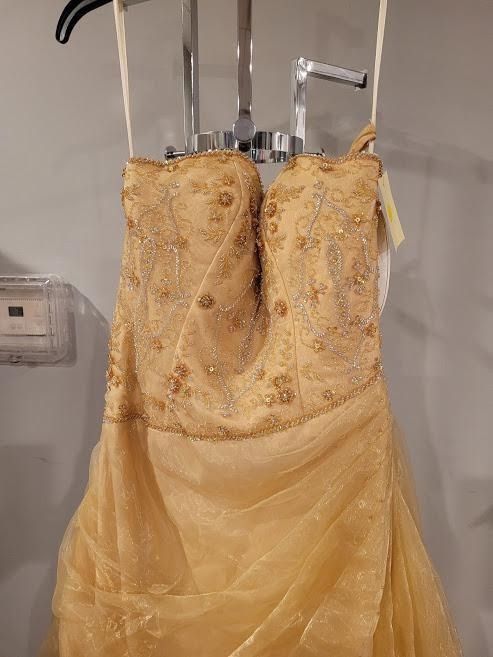 Style 7046 Mac Duggal Size 8 Prom Strapless Gold A-line Dress on Queenly