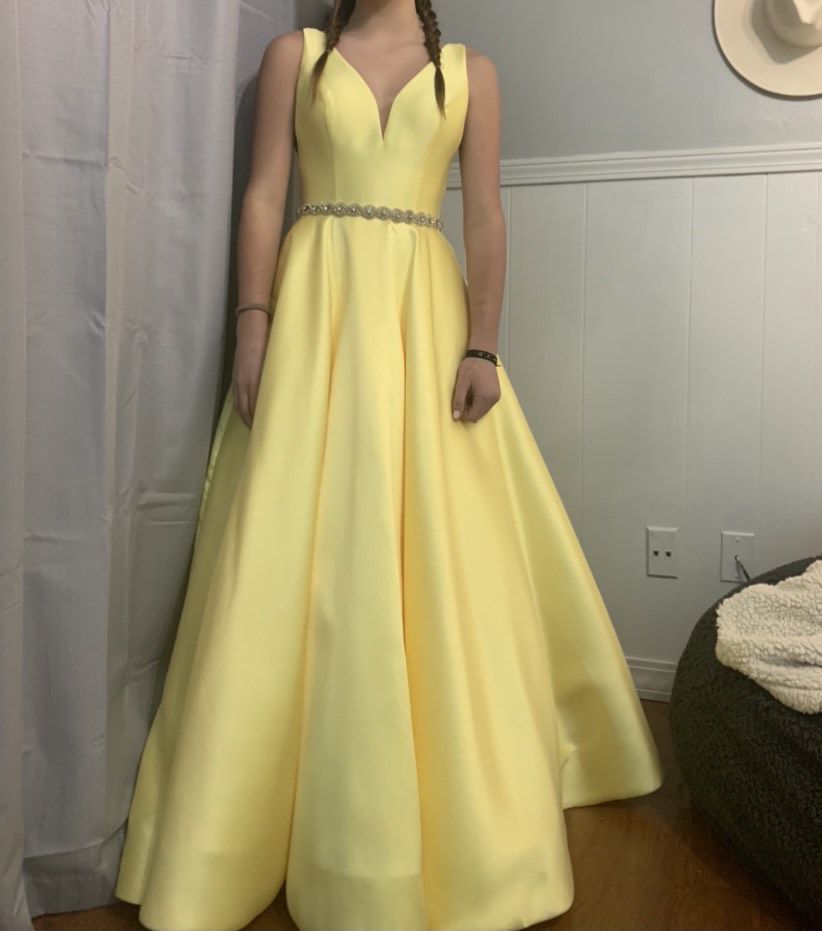 Sherri Hill Size 4 Prom Plunge Satin Yellow Ball Gown on Queenly