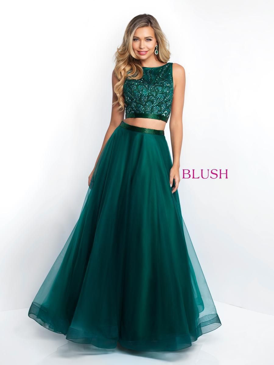 Style 5670 Blush Prom Size 6 Prom Halter Emerald Green Ball Gown on Queenly