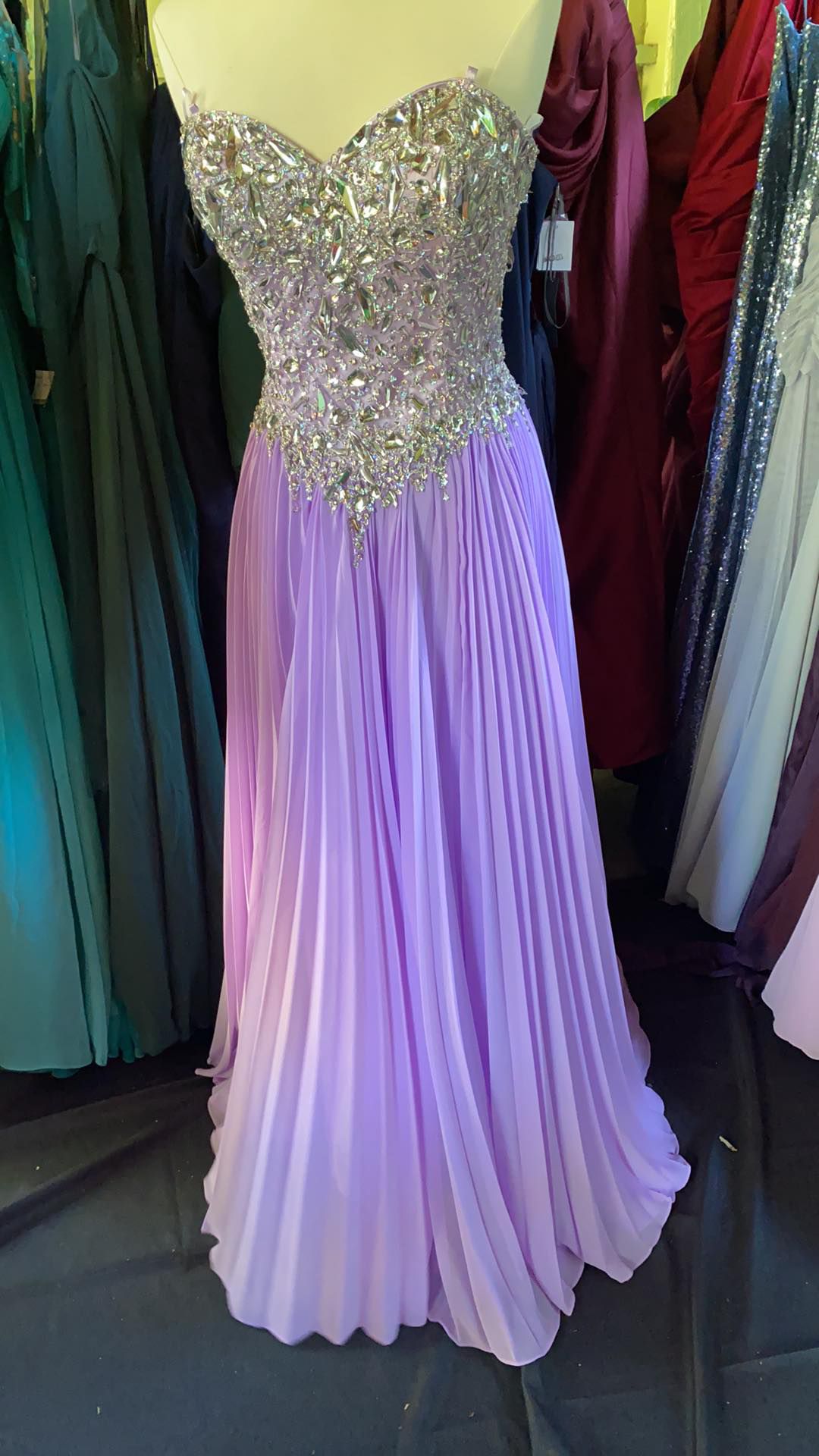 WOW COUTURE Size 12 Prom Strapless Purple A-line Dress on Queenly