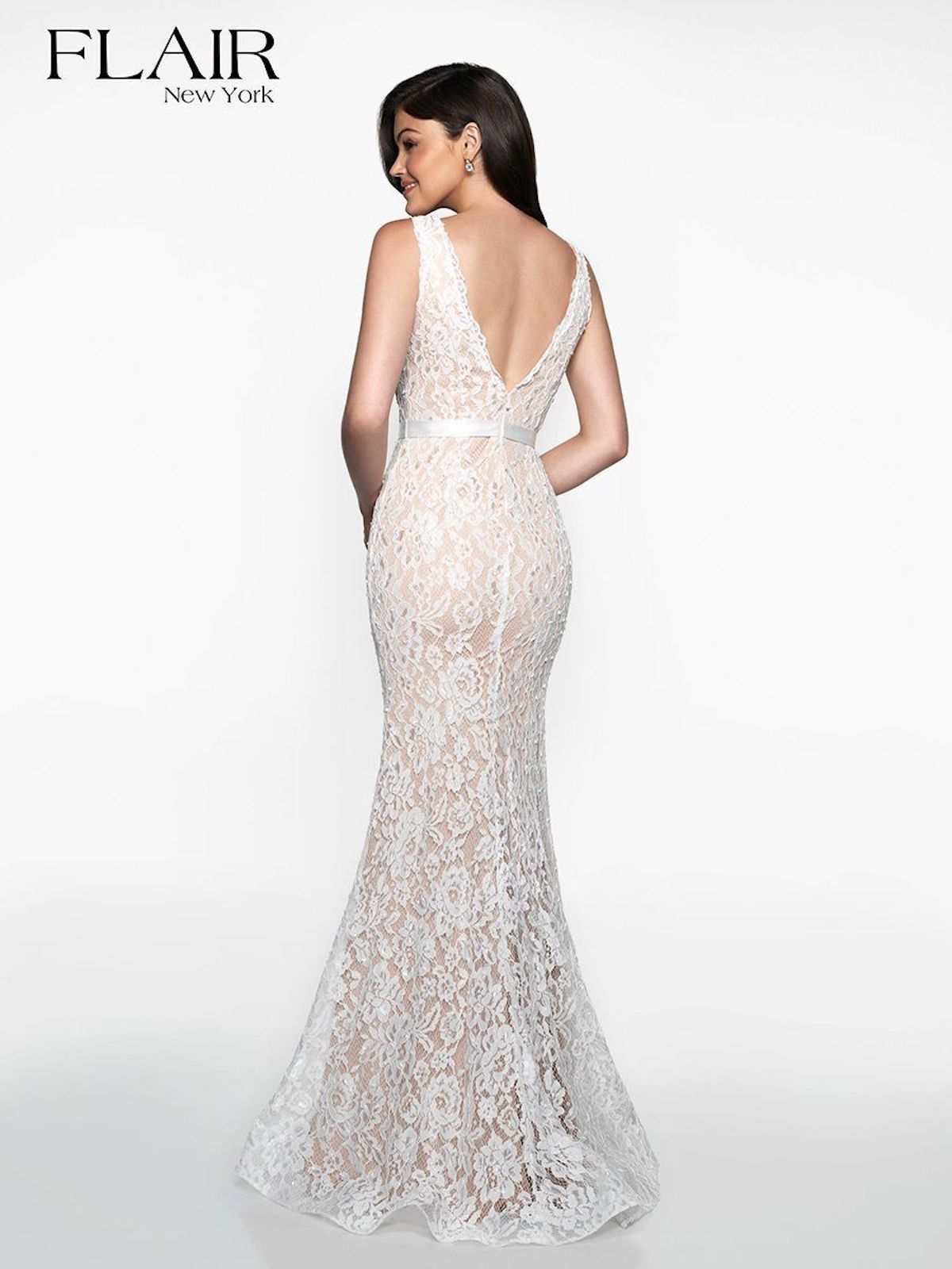Style 19011 Flair Prom Size 0 Prom Lace White Side Slit Dress on Queenly