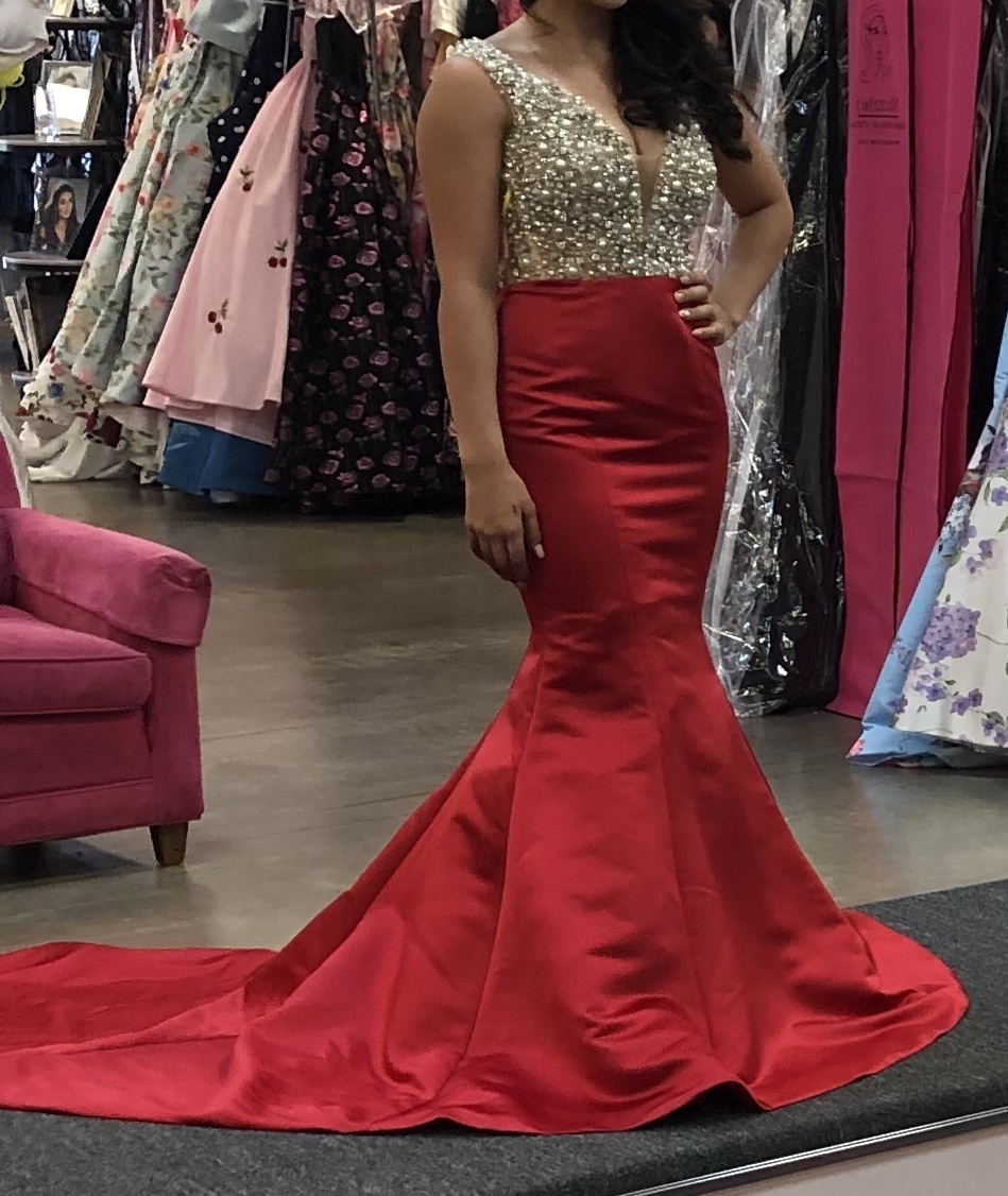 Ashley Lauren Size 4 Red Mermaid Dress on Queenly