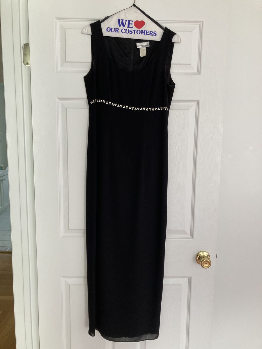 Size 4 Wedding Guest Sequined Black Floor Length Maxi on Queenly