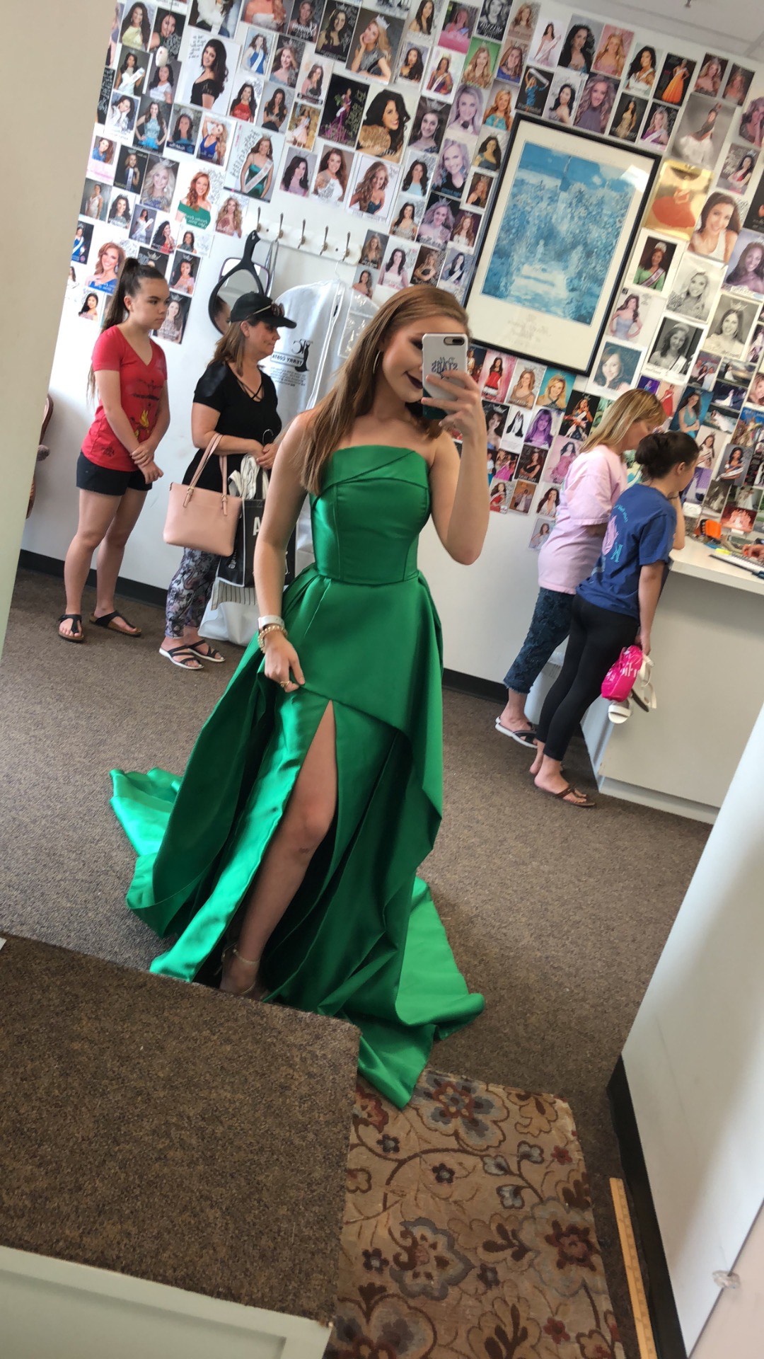 Fernando Wong Size 4 Prom Strapless Satin Emerald Green Side Slit Dress on Queenly