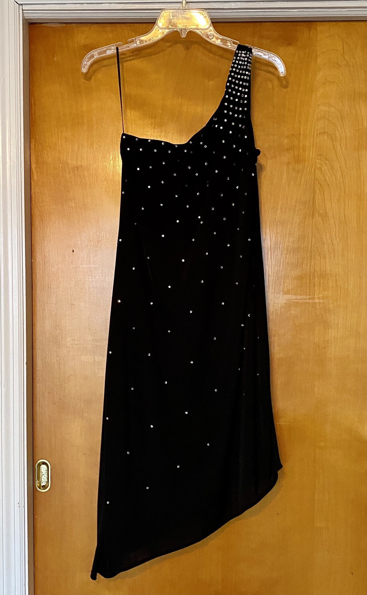 Size 10 Homecoming One Shoulder Black Cocktail Dress on Queenly