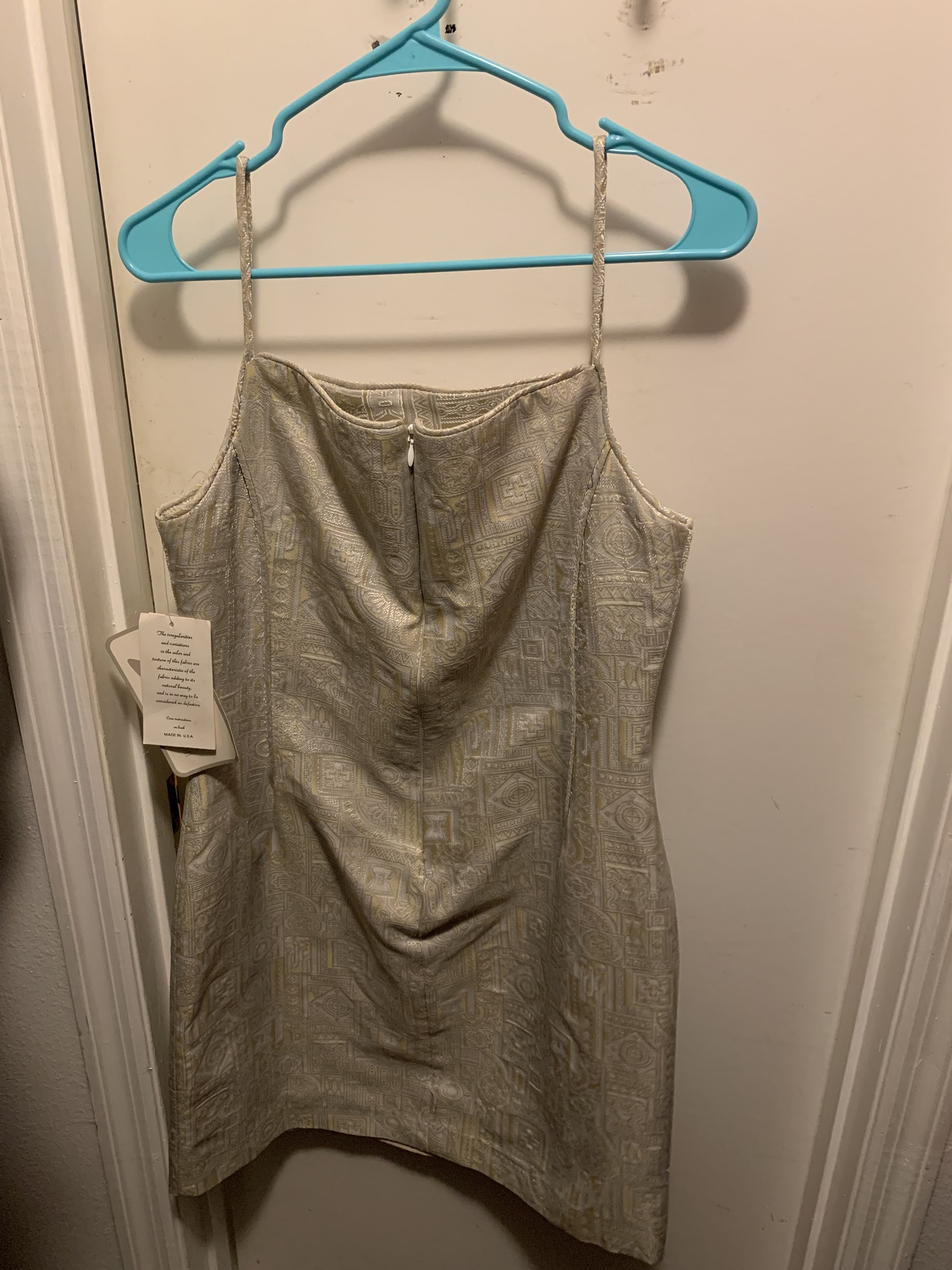 Size 8 Gold Cocktail Dress on Queenly